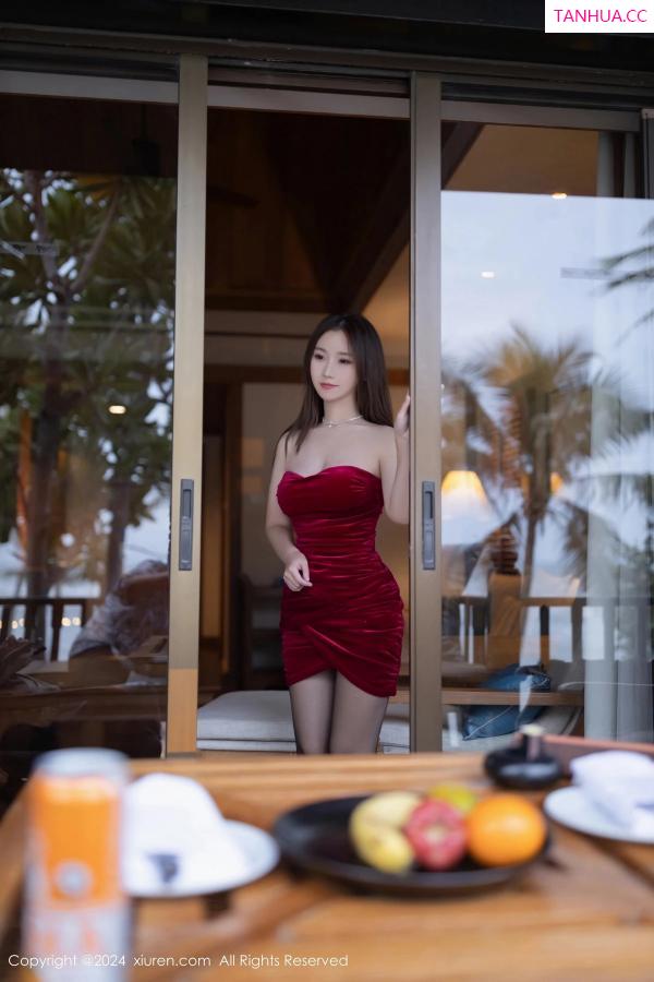   [XiuRen]高清写真图 2024.02.06 No.8077 杏子Yada 相亲情节第25张图片